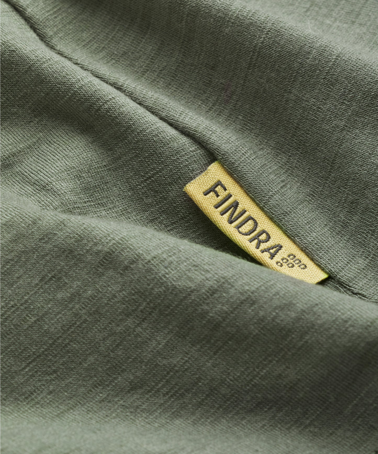 Merino Lightweight T shirt with V Neck in khaki Green