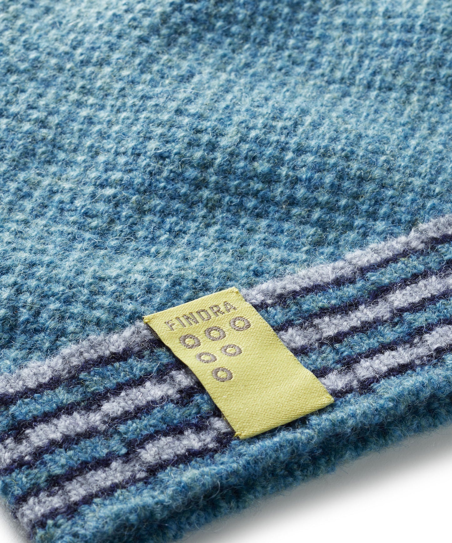 FINDRA Betty Lambswool Beanie Barracuda