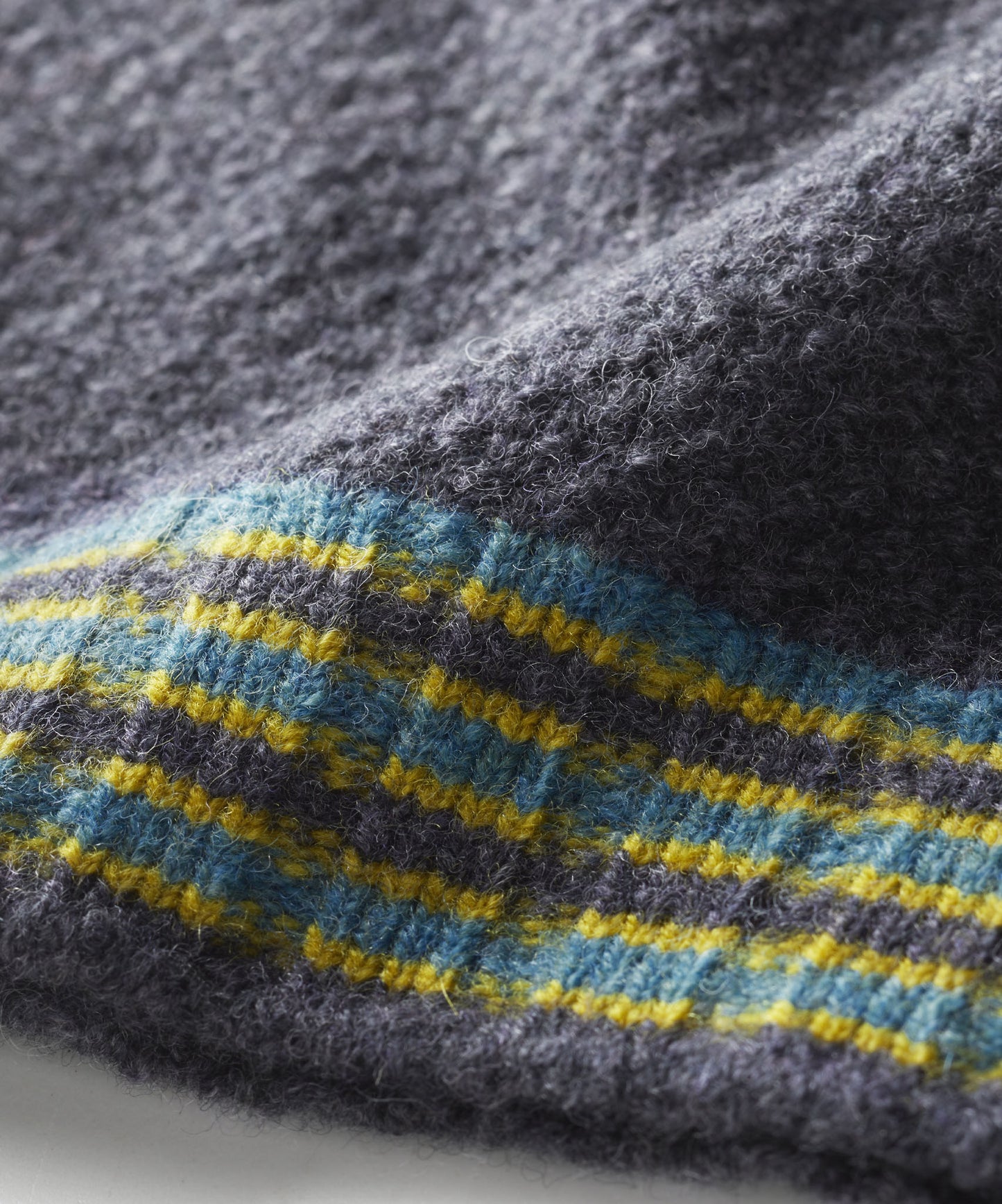 FINDRA Betty Lambswool Beanie Charcoal Detail