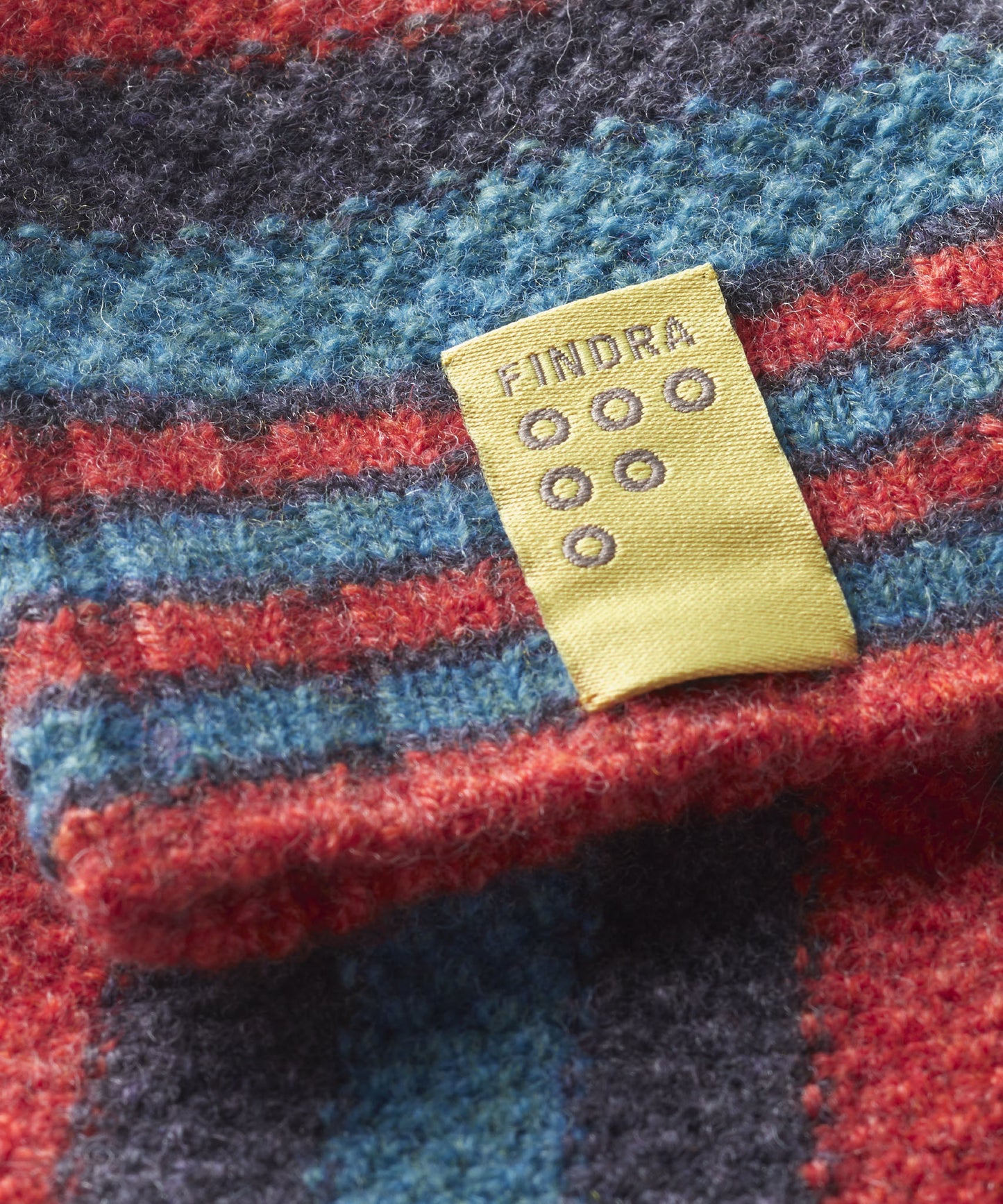 FINDRA Bettystrip Lambswool Beanie Inferno Label
