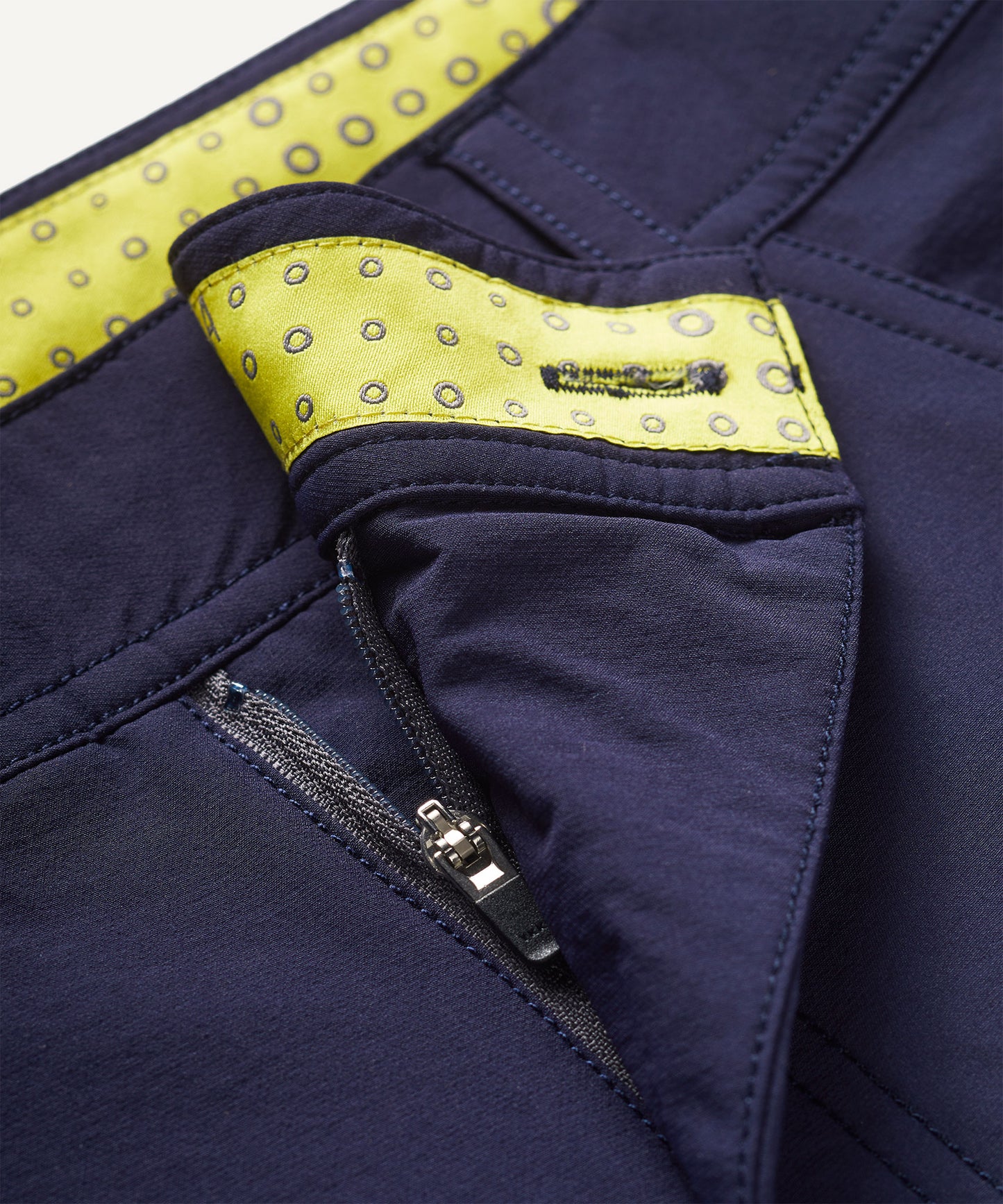 FINDRA Women's Trail Shorts Nightsky Zip Detail