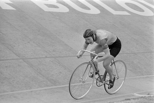 The Remarkable Legacy of Cyclist Beryl Burton: A Trailblazer on Two Wheels