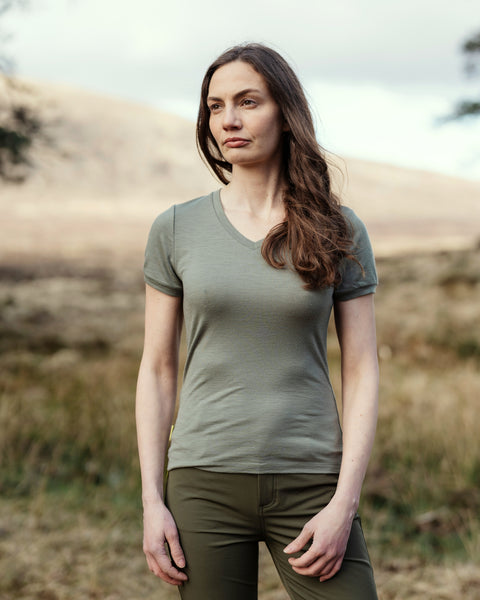 Eriska V Neck T-Shirt Sale – FINDRA Clothing