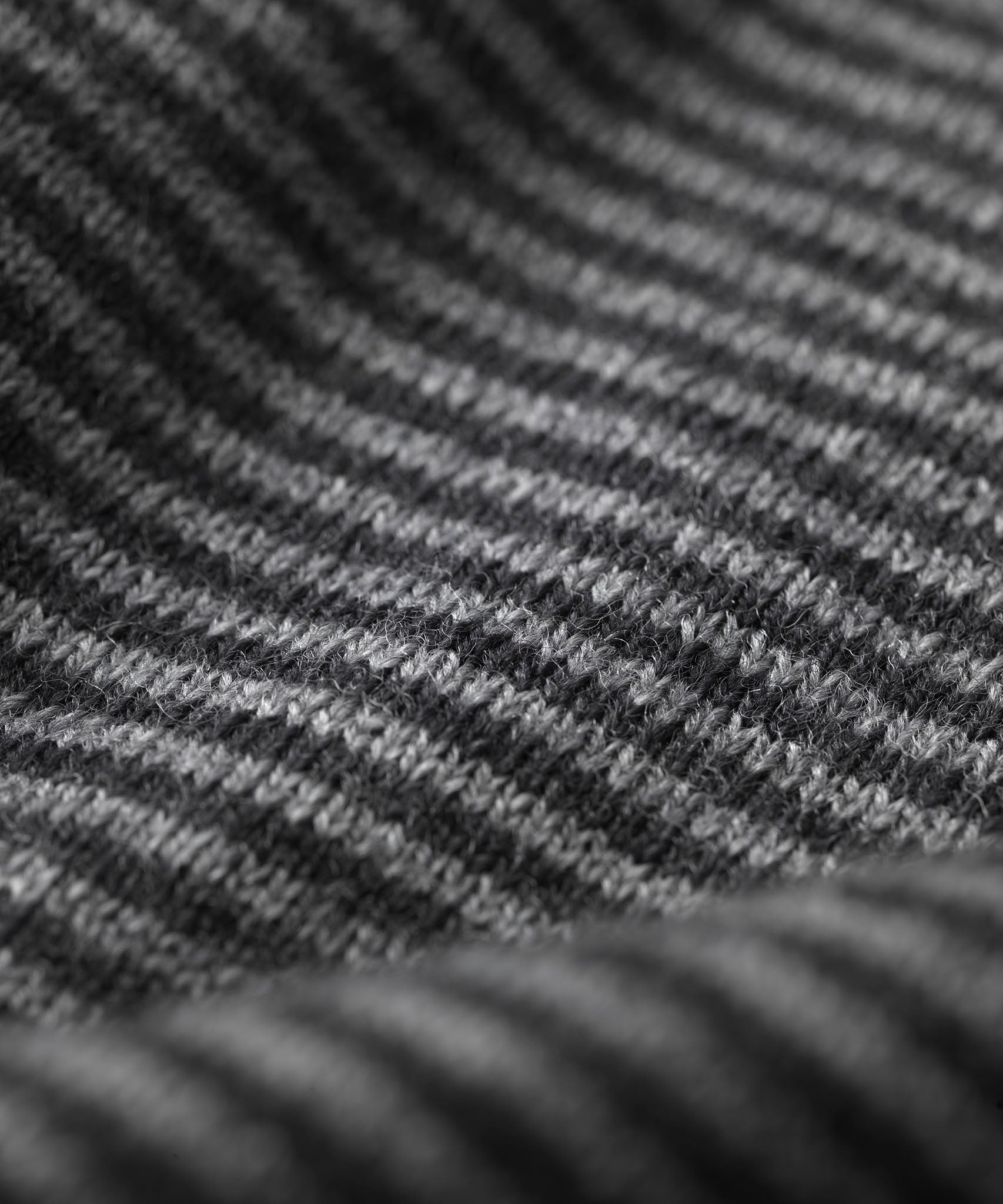 FINDRA Betty Merino Stripe Neck Warmer Charcoal Grey Marl Detail