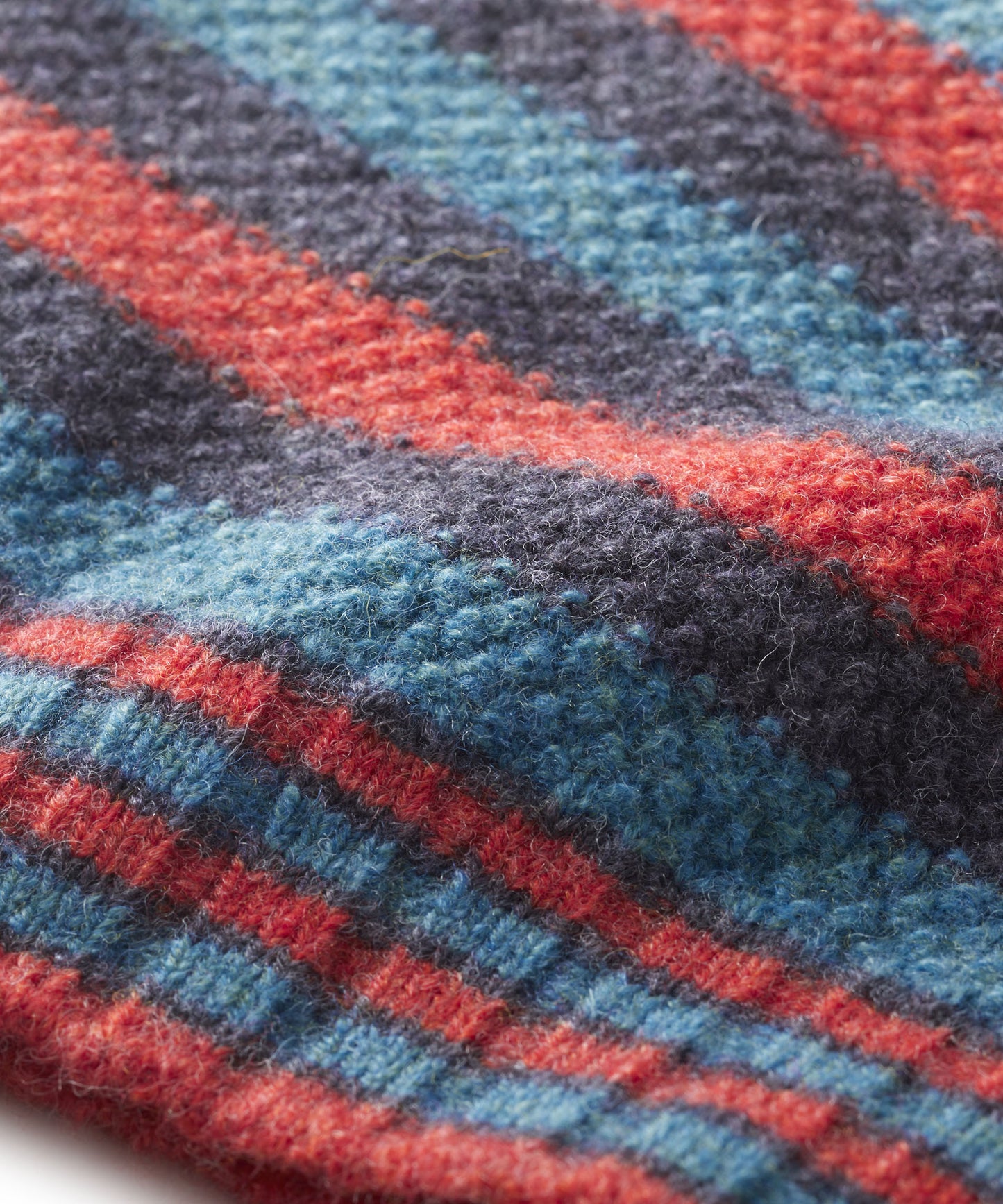 FINDRA Betty Stripe Lambswool Beanie Inferno Detail