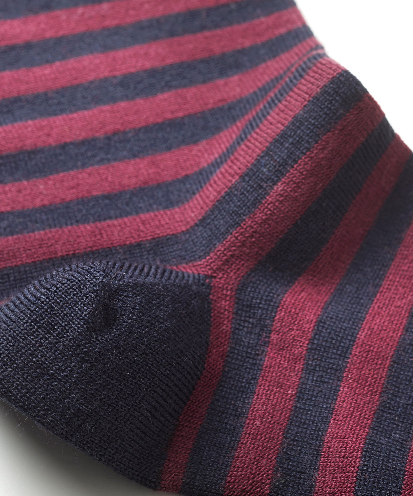 FINDRA Skye Stripe Merino Socks Plum Detail